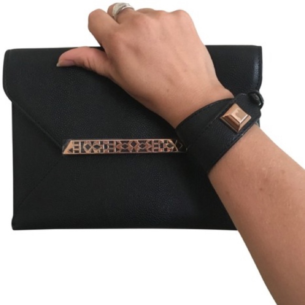 Stella & Dot Avalon envelope clutch - Picture 2 of 4
